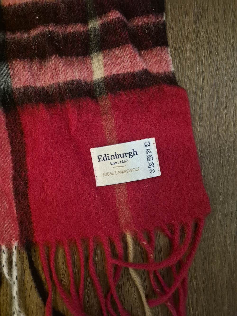 Edinburgh 100% Lambswool Red Plaid Fringe Scarf